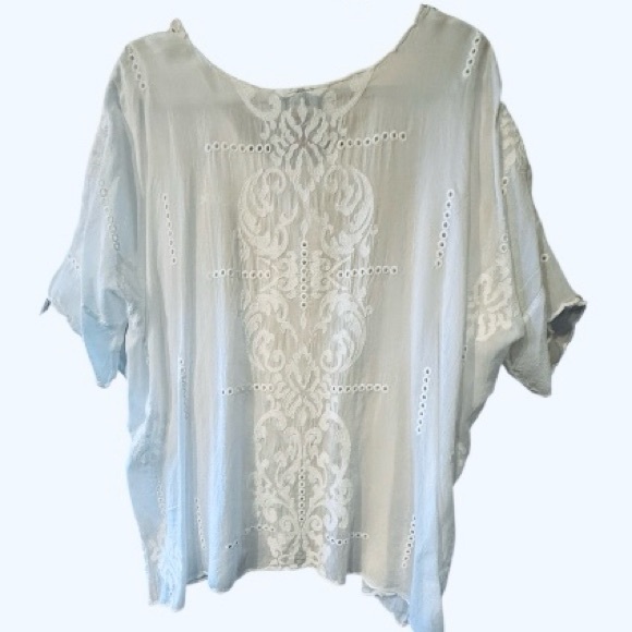 JOHNNY WAS tone on tone white oversized blouse with embroidery, L - Picture 2 of 6
